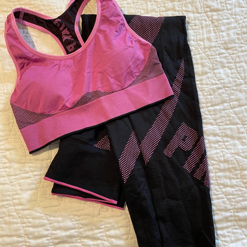 PINK Sport Top & PINK Active legging (Set) Both size small